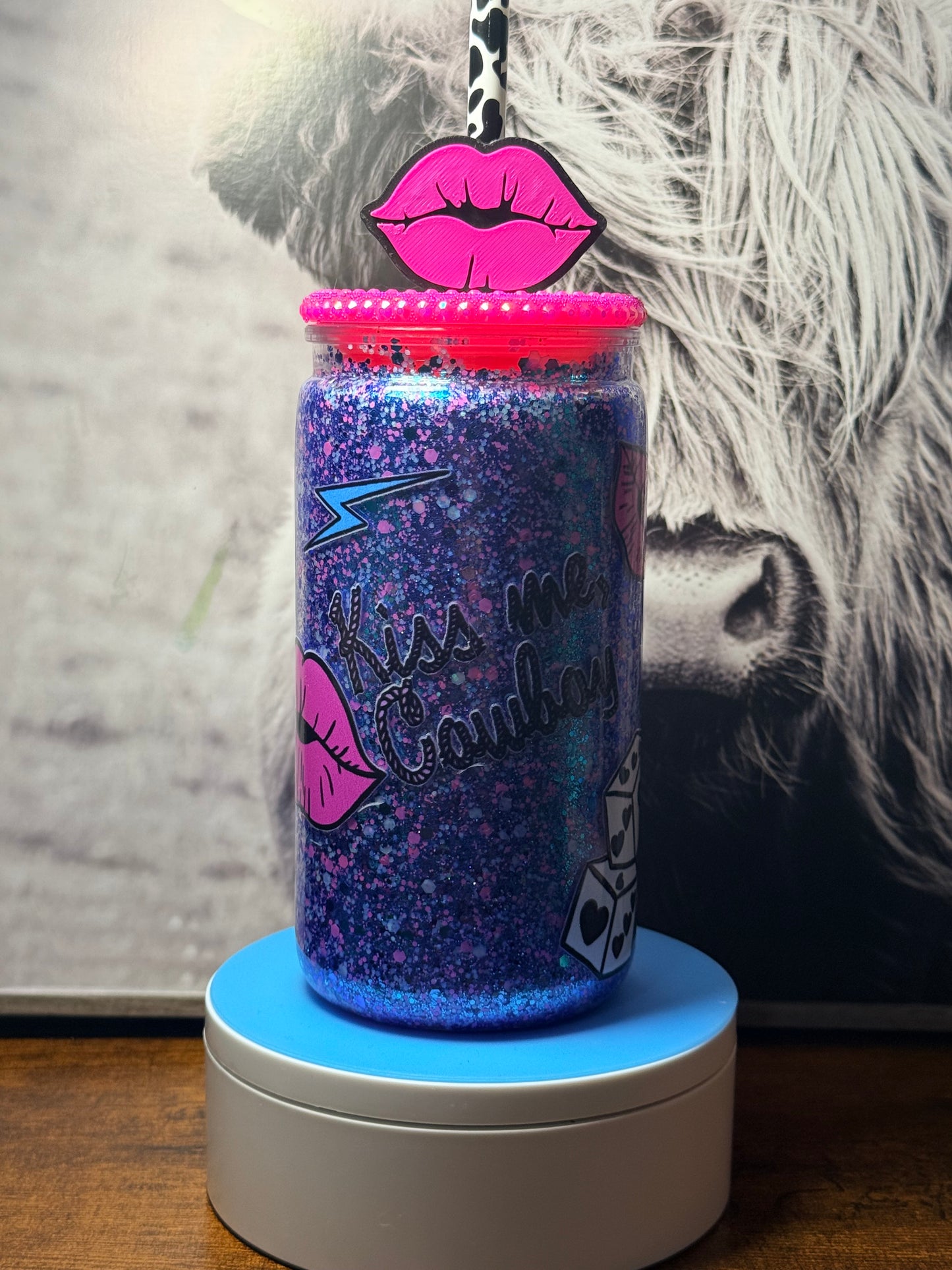 Kiss Me Cowboy Dry Glitter Cup